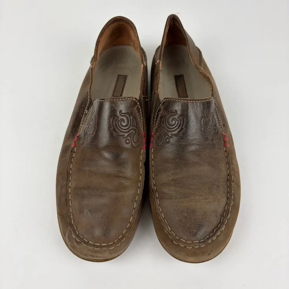 OluKai brown nubuck